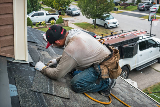 Professional Gutter Installation technician working in Metzger, OR
